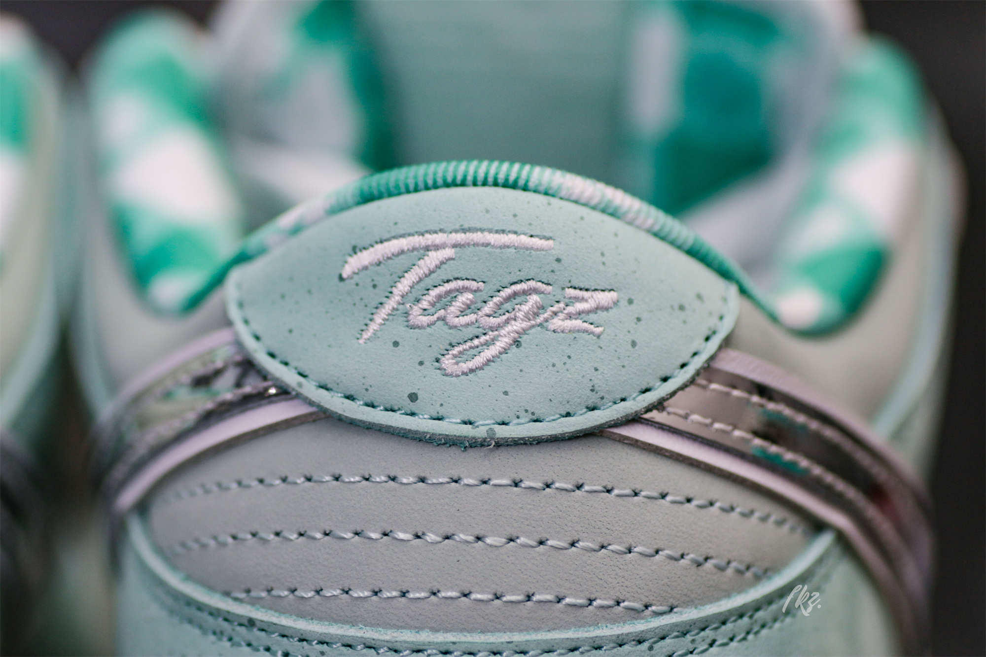 Tiffany & C0. X Nike Dunk Low Lobster