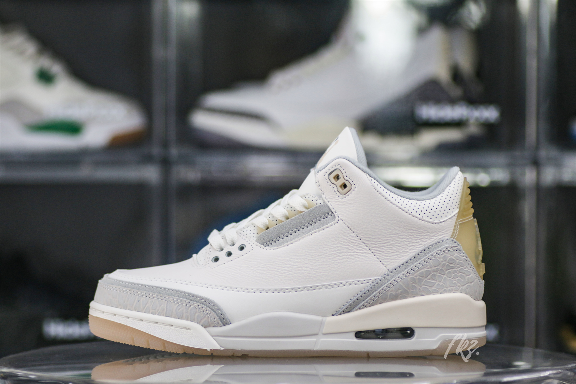 Air Jordan 3 Retro Craft Ivory (LN5 A1)