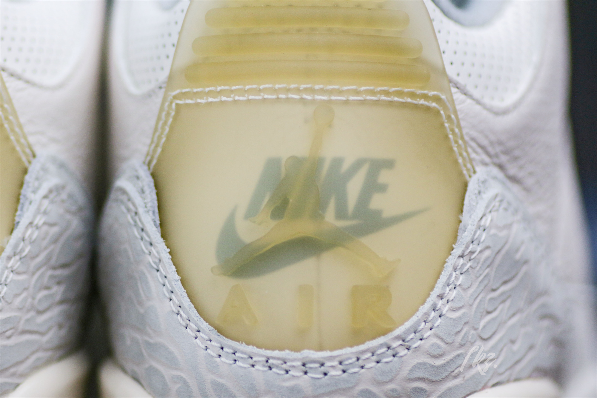 Air Jordan 3 Retro Craft Ivory (LN5 A1)
