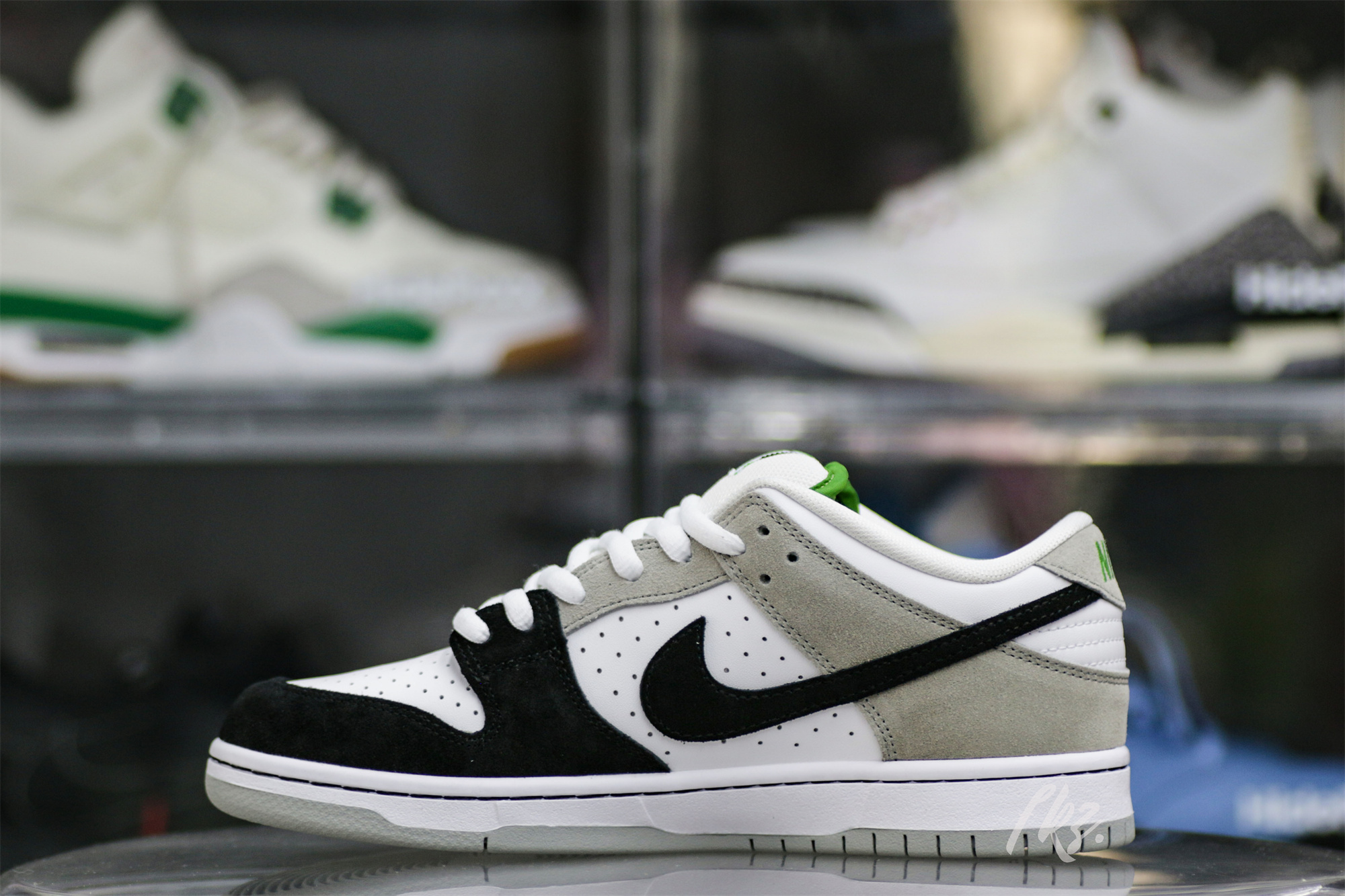 Nike SB Dunk Low Chlorophyll