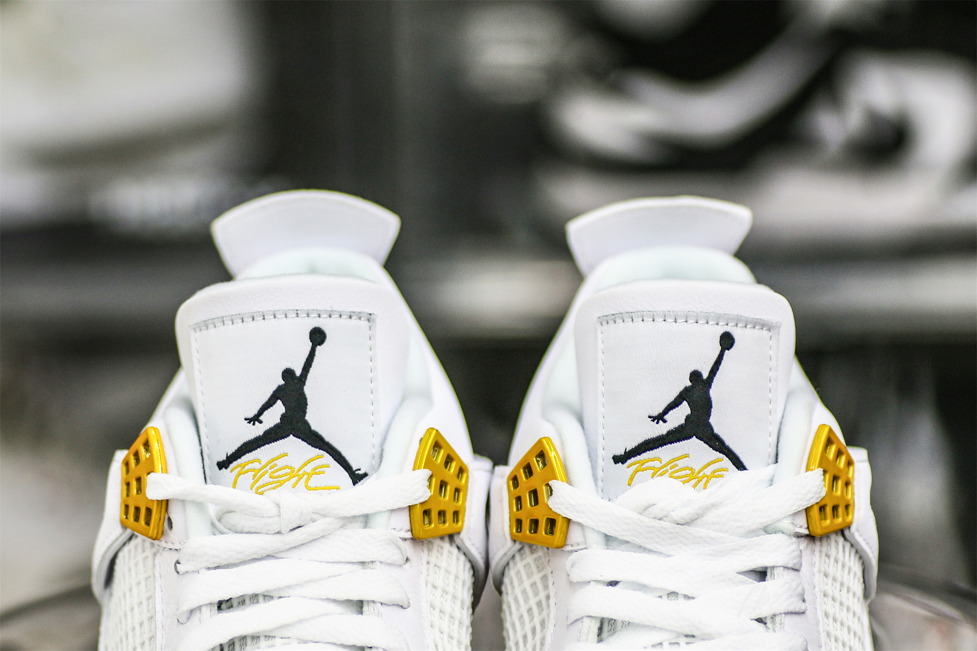 Air Jordan 4 Retro ‘Vivid Sulfur’ Wms 2024