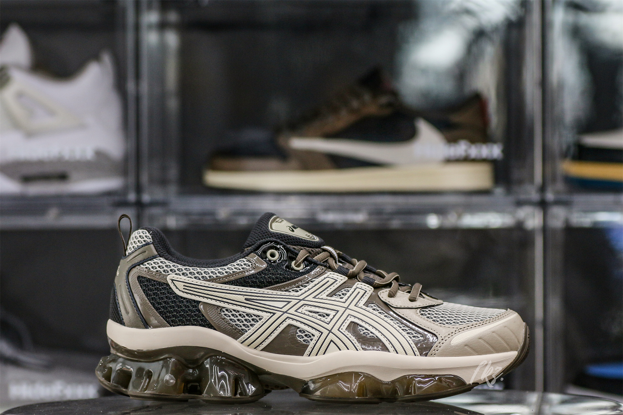 Gel Quantum Kinetic Birch Dark Taupe