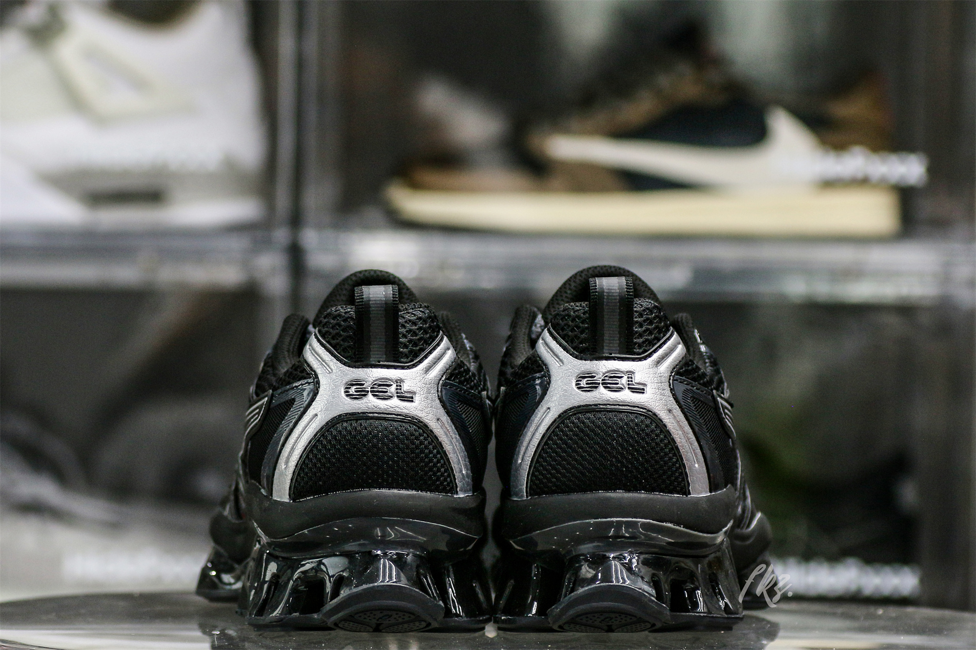 Gel Quantum Kinetic Graphite Grey Black