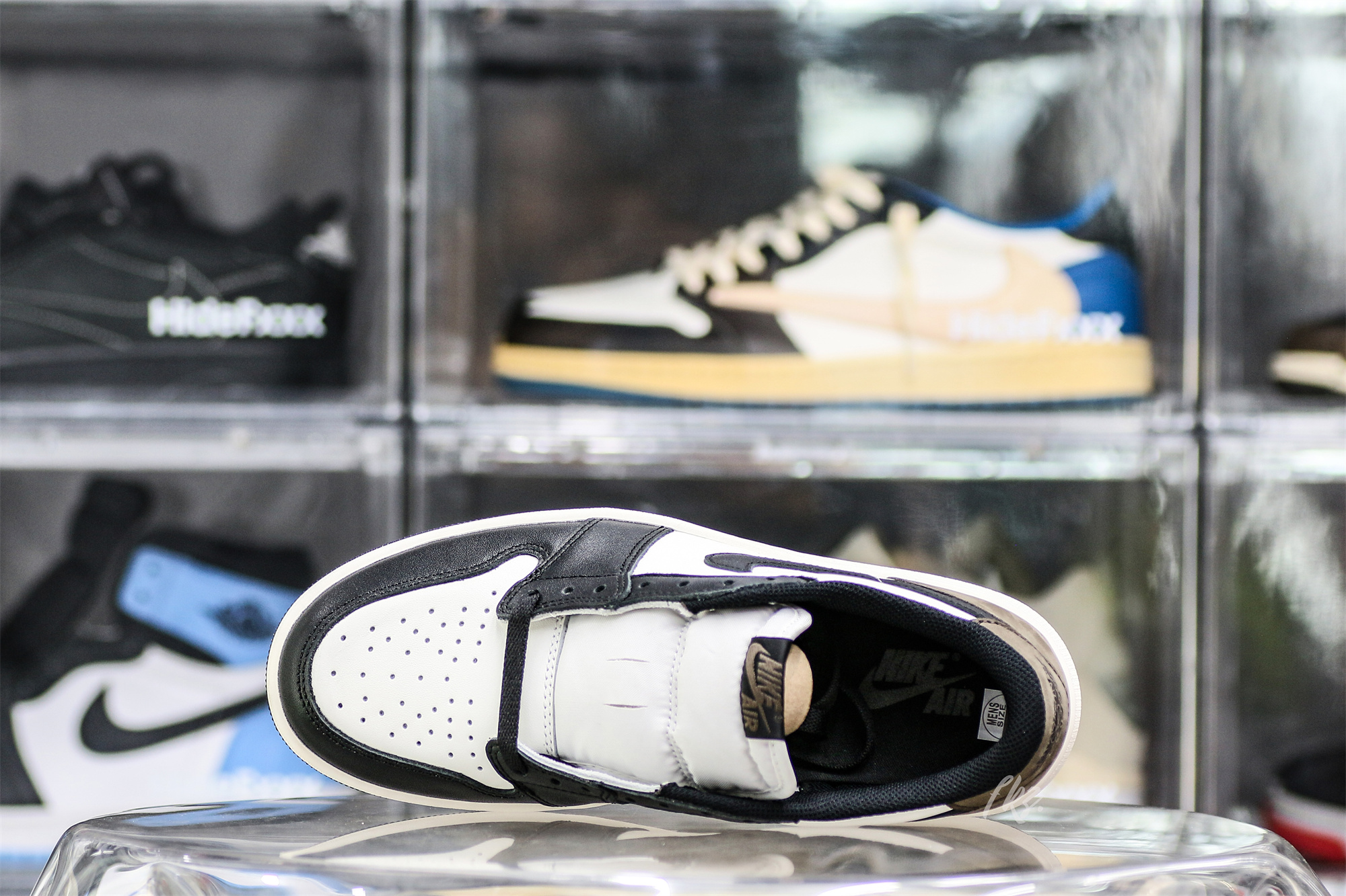 Air Jordan 1 Retro Low OG ‘Mocha’