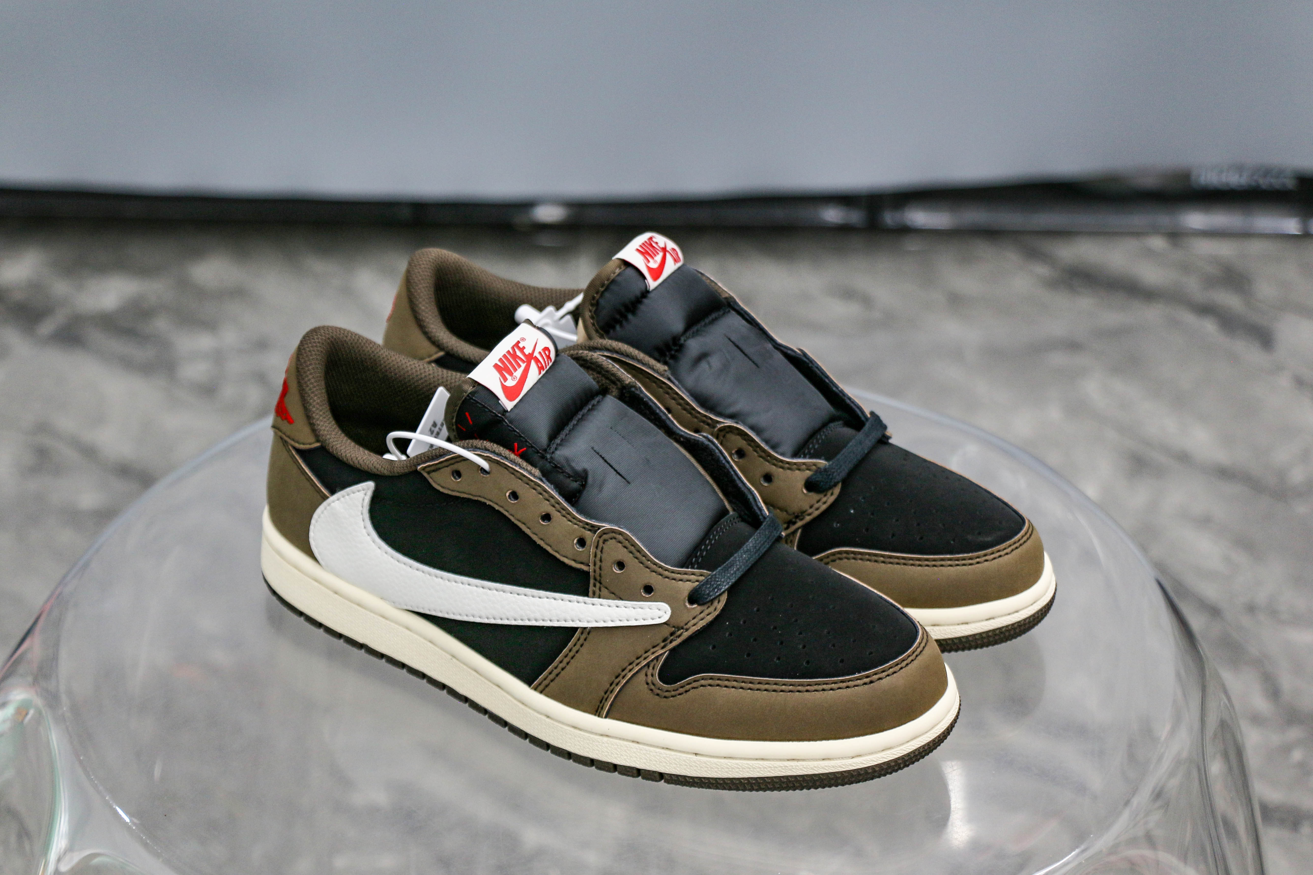 Travis Scott X Air Jordan 1 Low ‘Cactus Jack’（A2 Batch)