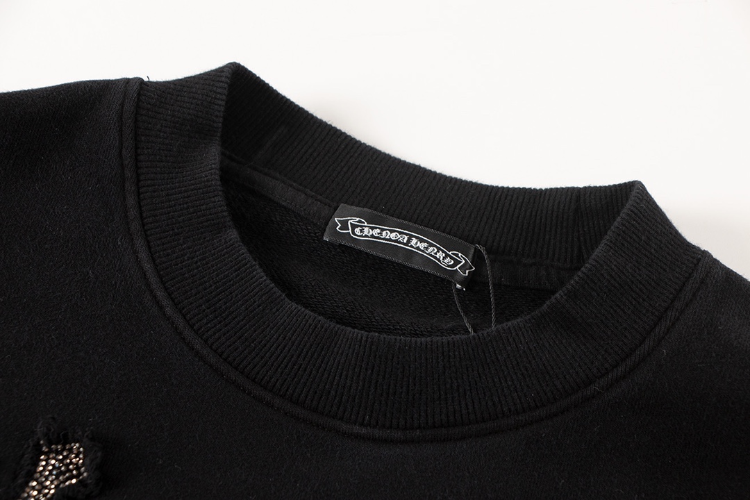 Ch*0me He**ts latest heavy-weight basic crewneck sweatshirt in black