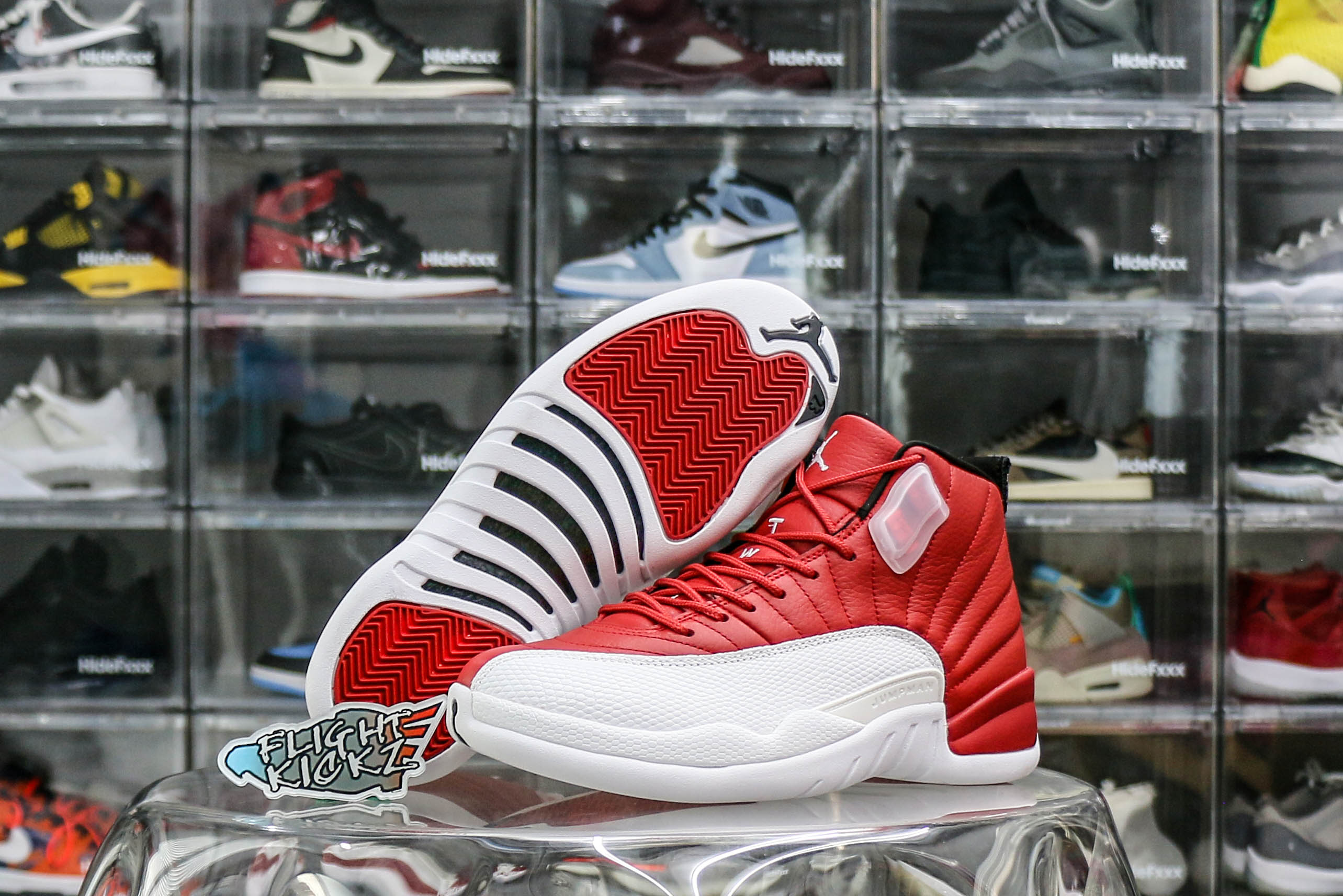 Jordan 12 Retro Gym Red（2016）