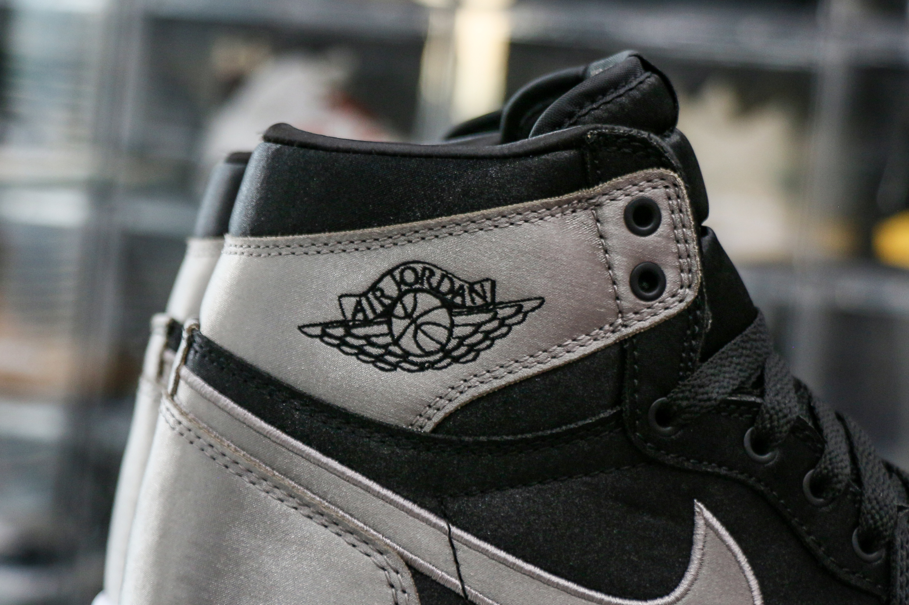 Air Jordan 1 Retro High OG Satin Shadow 2024