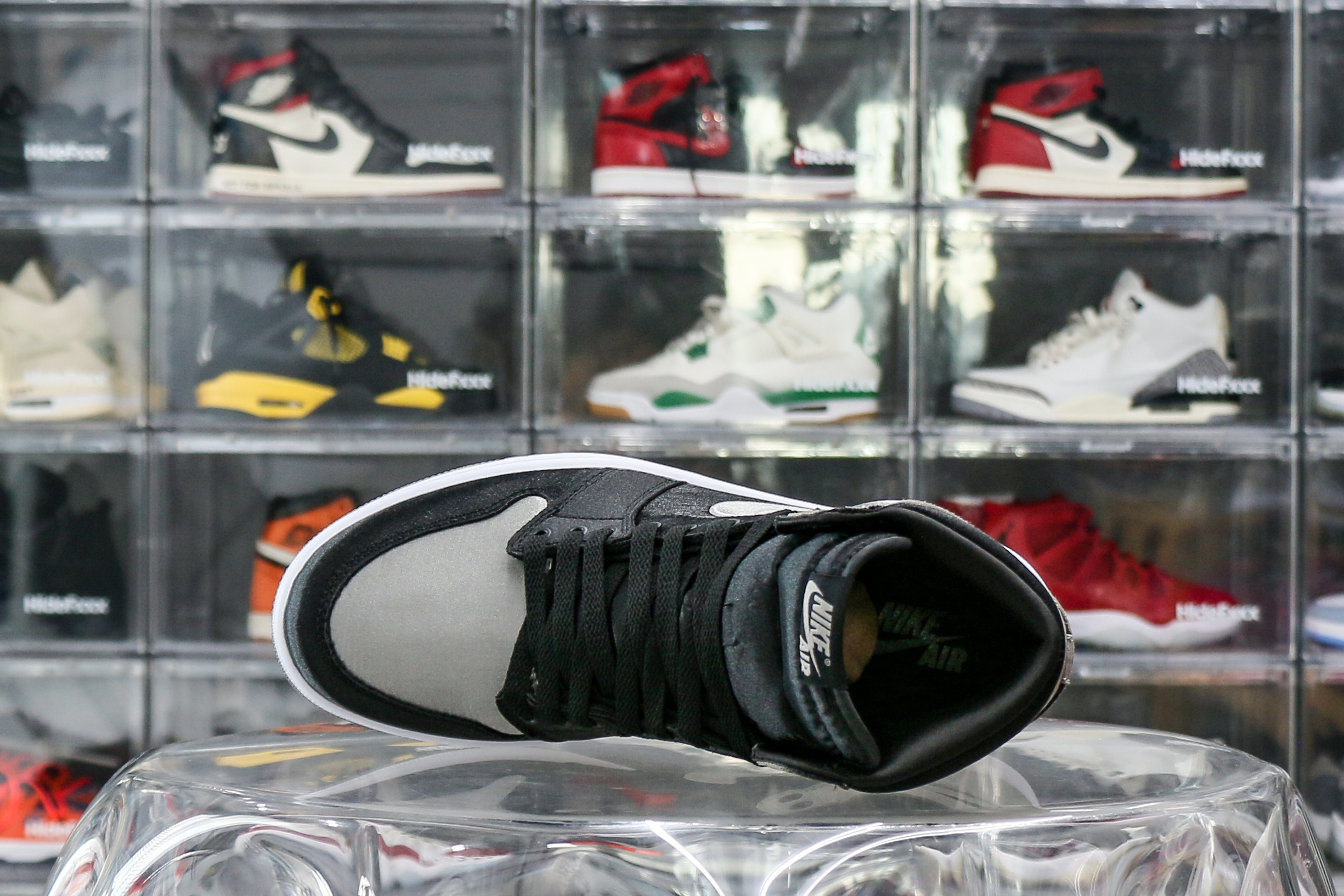 Air Jordan 1 Retro High OG Satin Shadow 2024