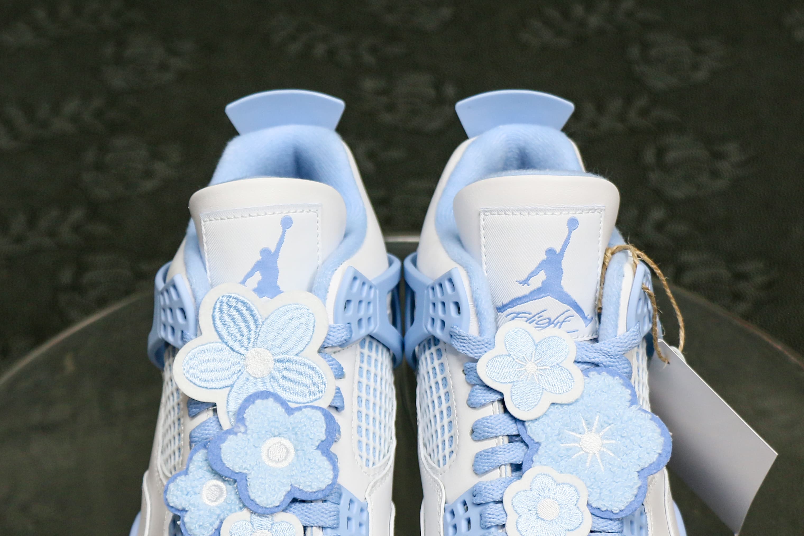Air Jordan 4 “Forget Me Not / Aluminum”