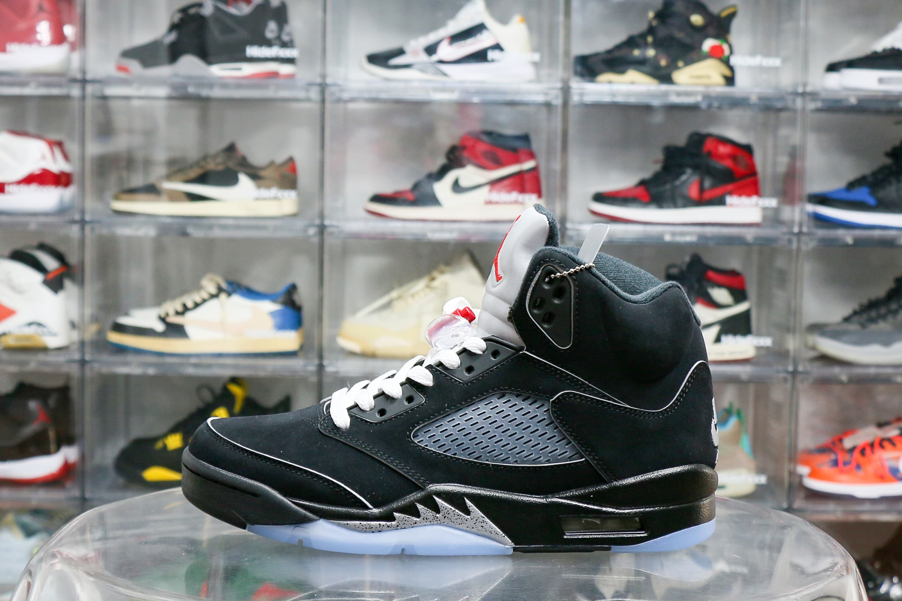 Air Jordan 5 Retro OG ‘Metallic Reimagined’ 2025 (Ln5 A1)