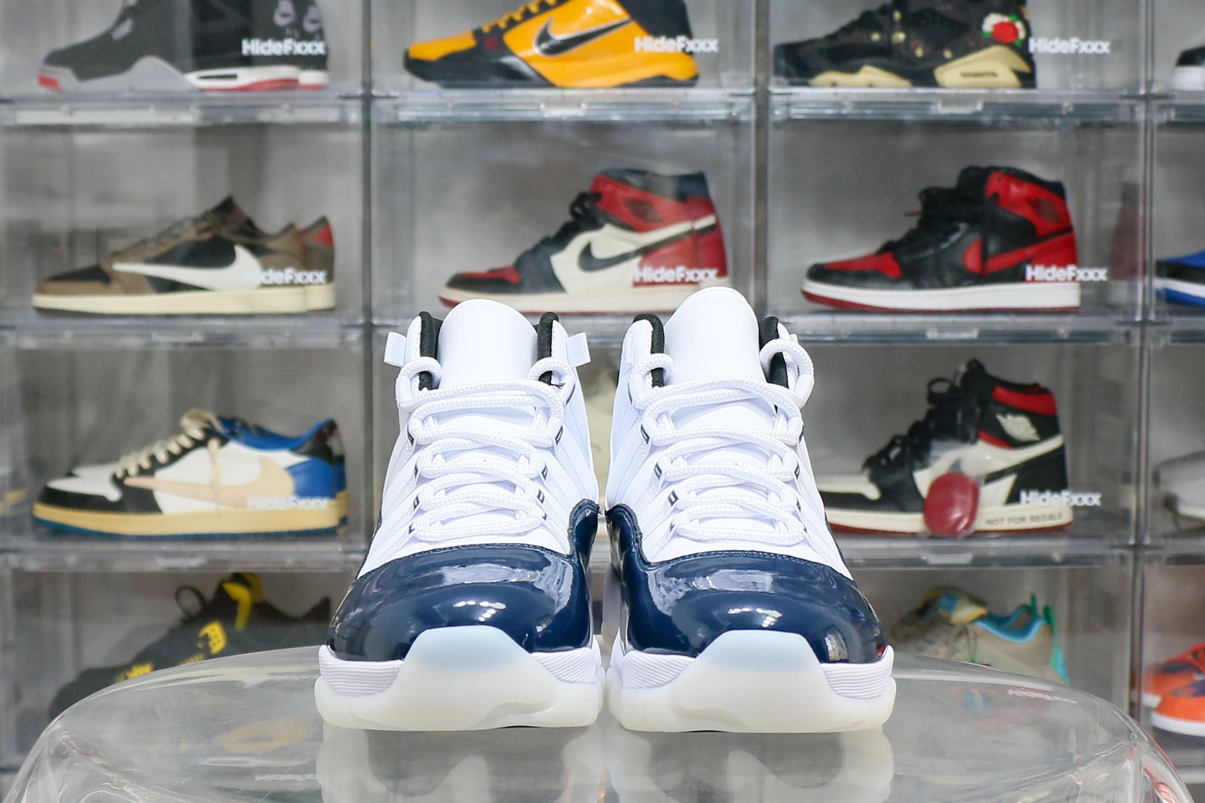 Air Jordan 11 Retro Rare Air 2025