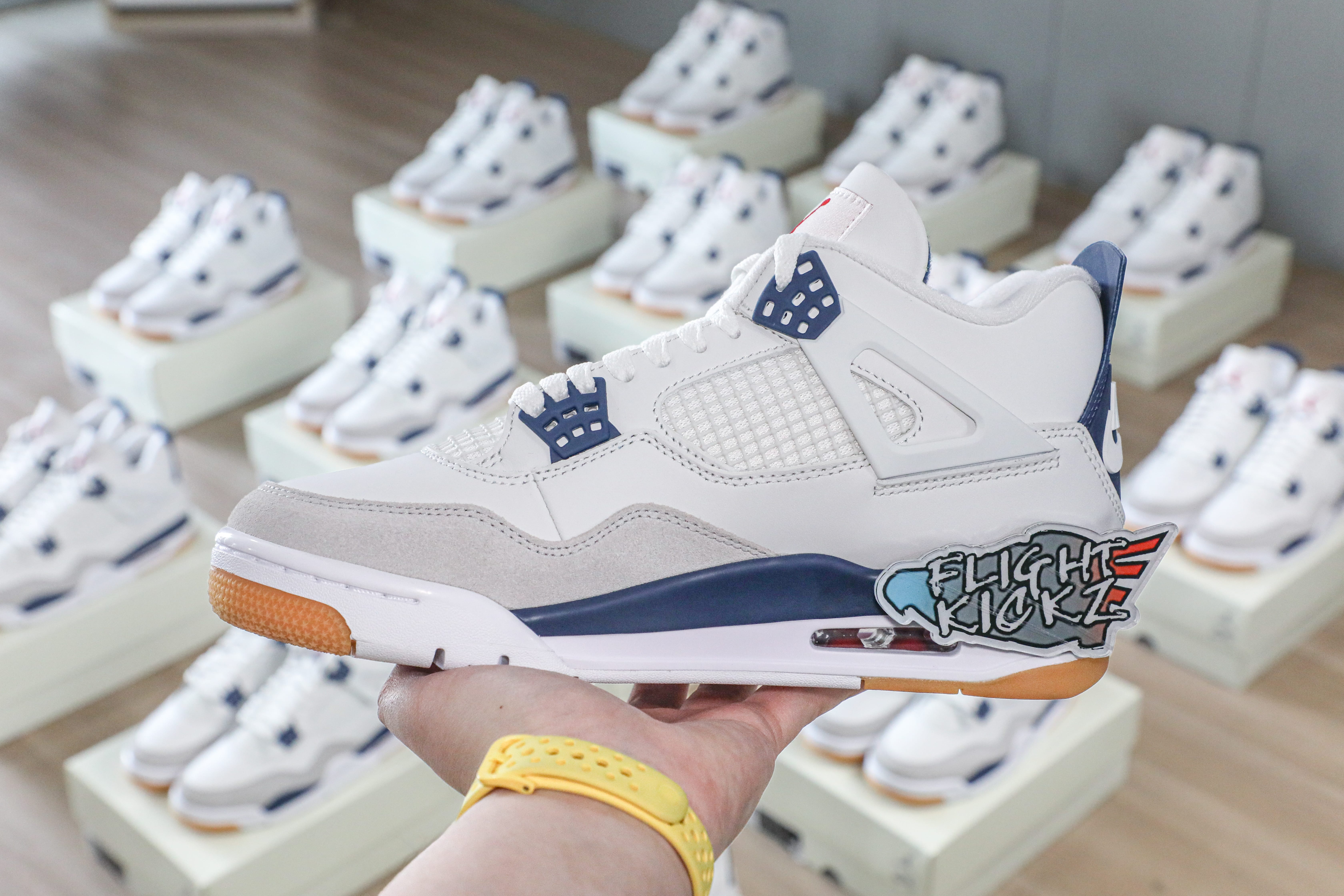 Nike SB x Air Jordan 4 “Navy Blue” 2025 (LN5 A1 Batch)