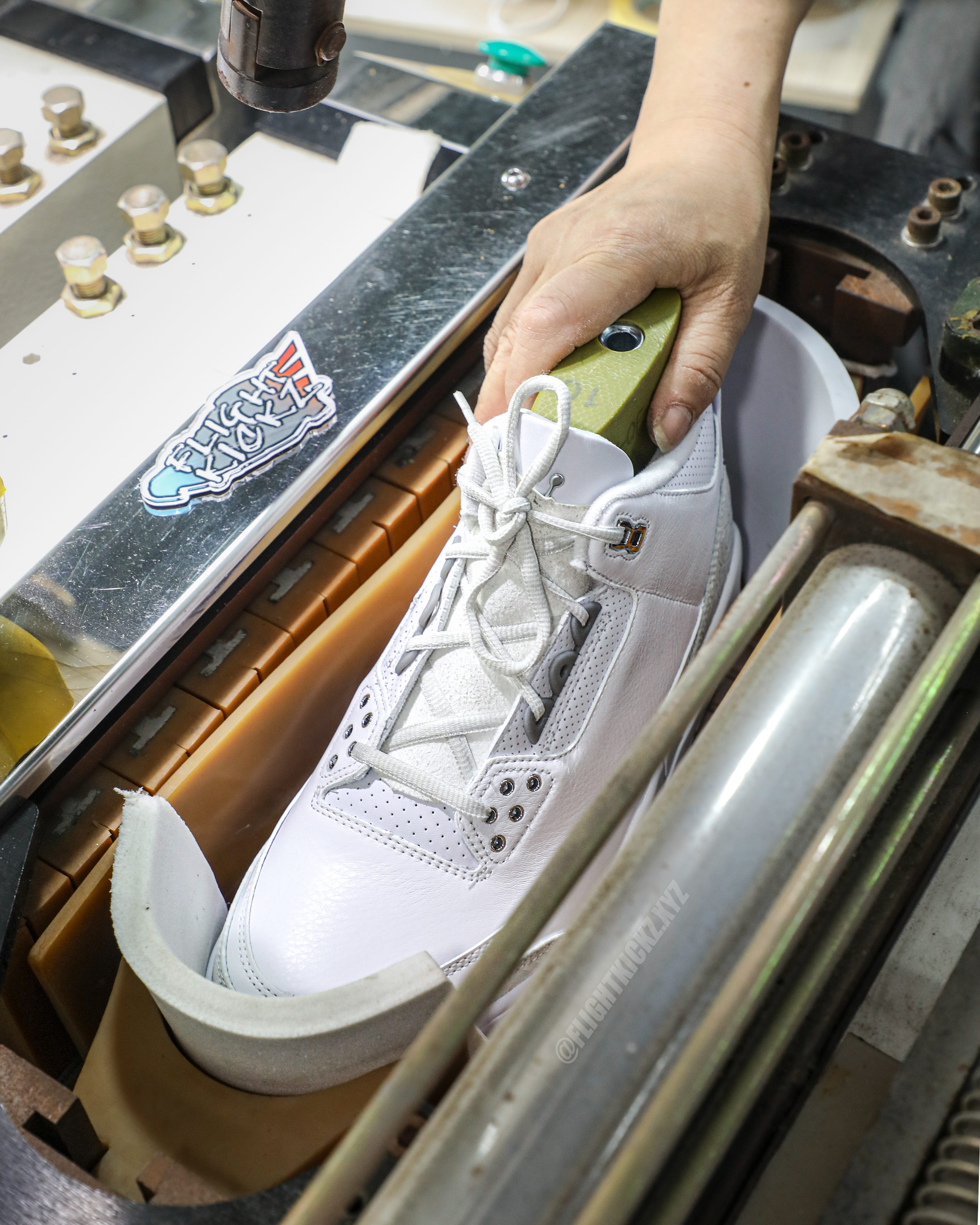 Air Jordan 3 “Pure Money” 2025 (Ln5 A1)