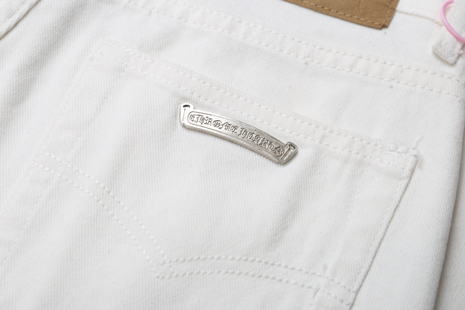 Ch*0me He**ts ancient graffiti with leopard print pants