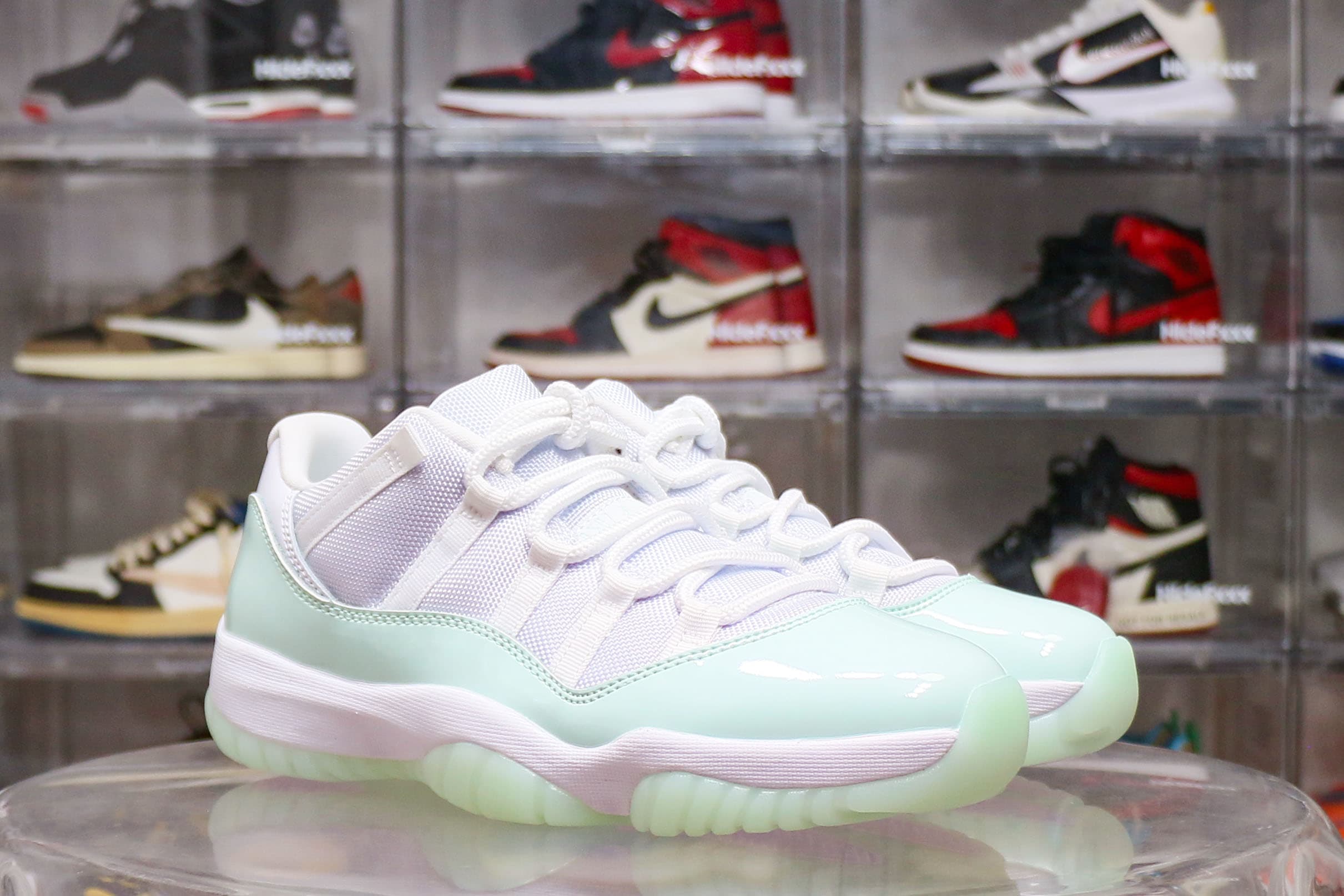 Jordan 11 Retro Low Igloo WMNS 2025