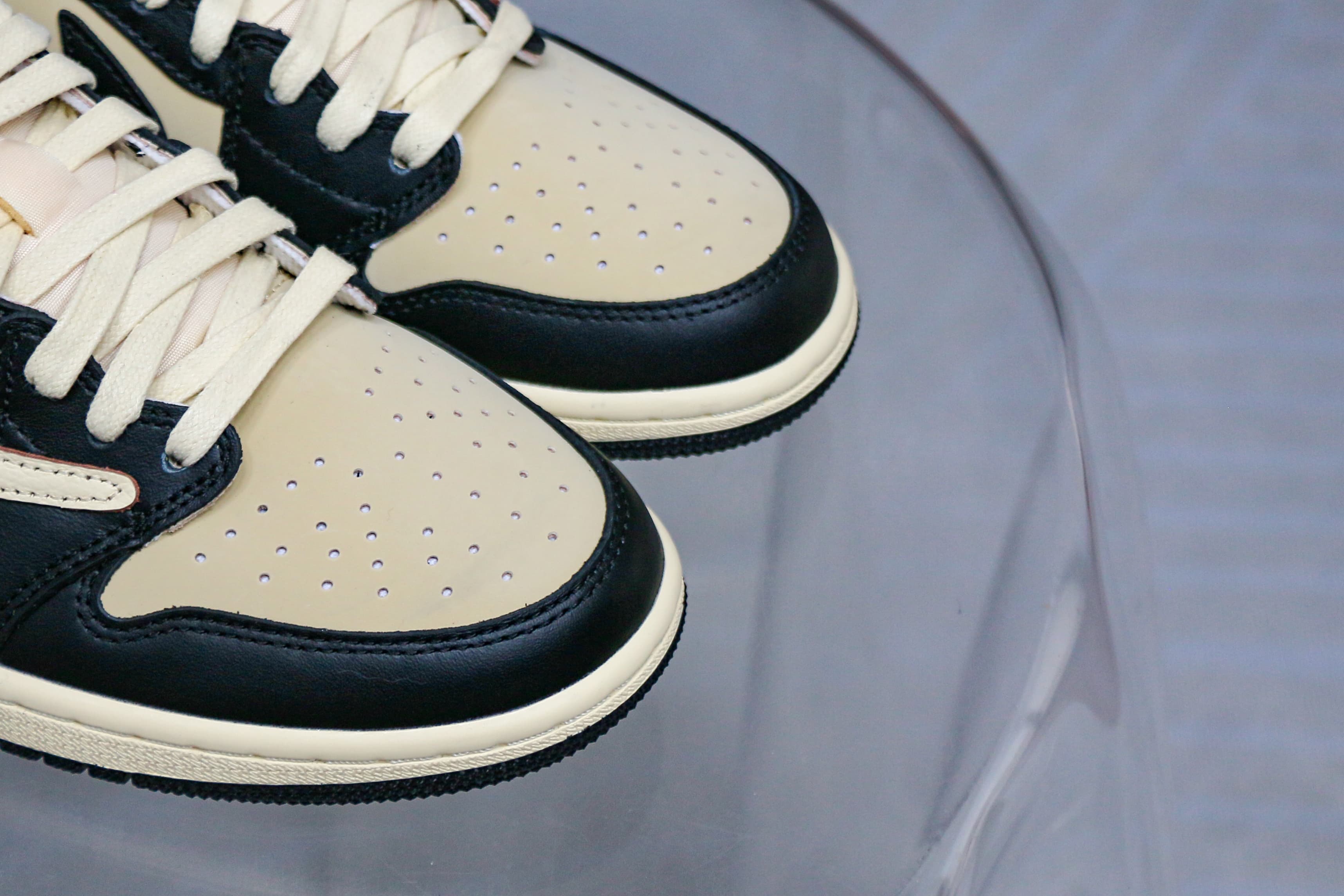 Travis Scott x Air Jordan 1 Retro Low OG Pale Vanilla Custom