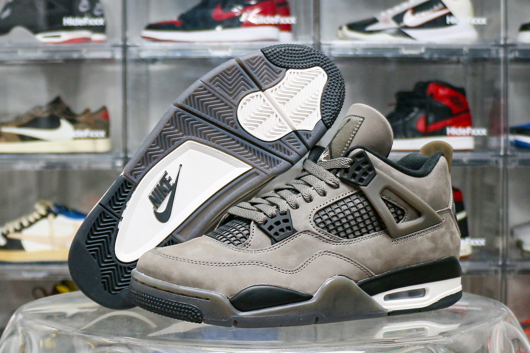 Jordan 4 Retro Cave Stone 2025 (LN5 A1 Batch)