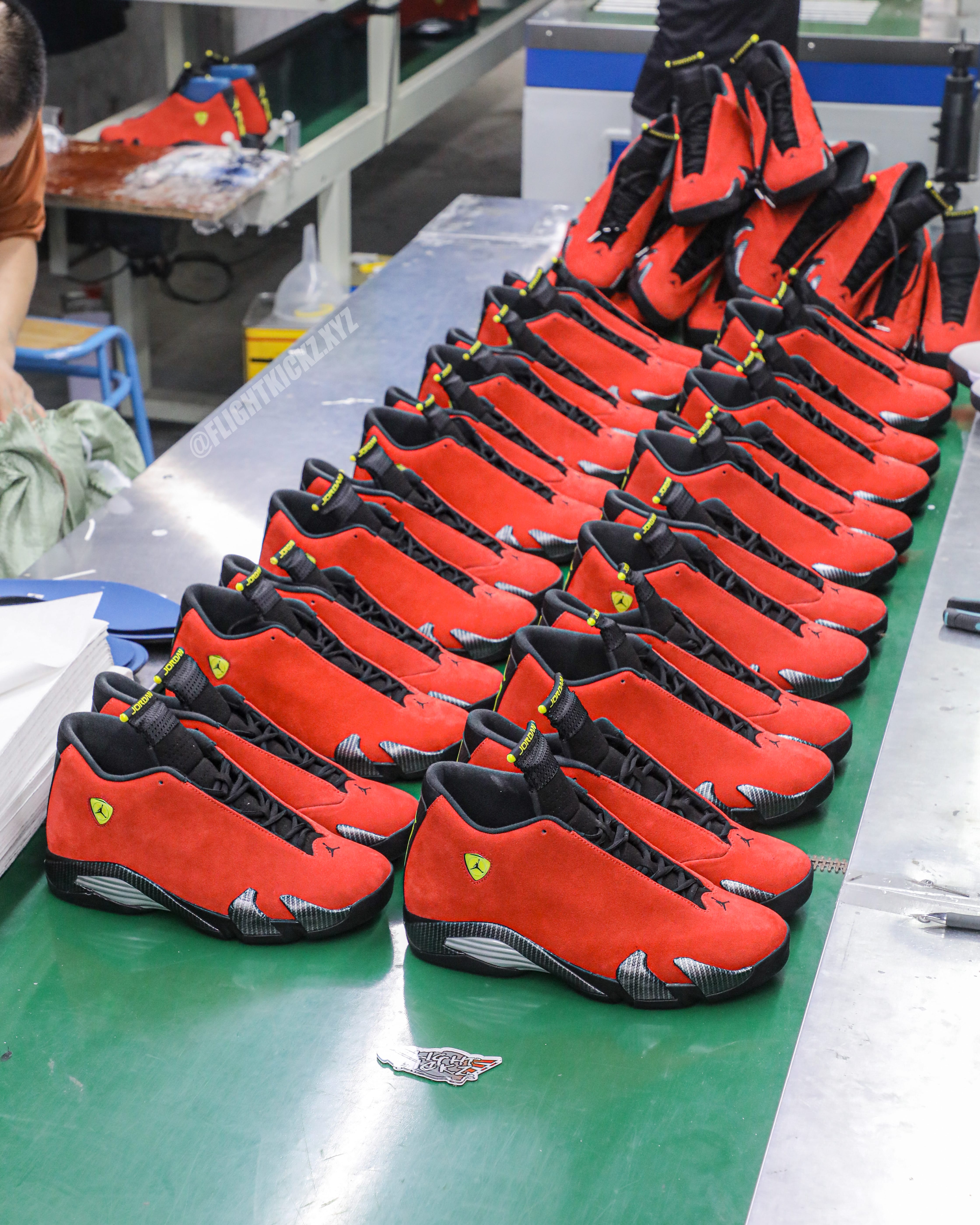 Air Jordan 14 Retro Ferrari 2025 (Ln5 A1)