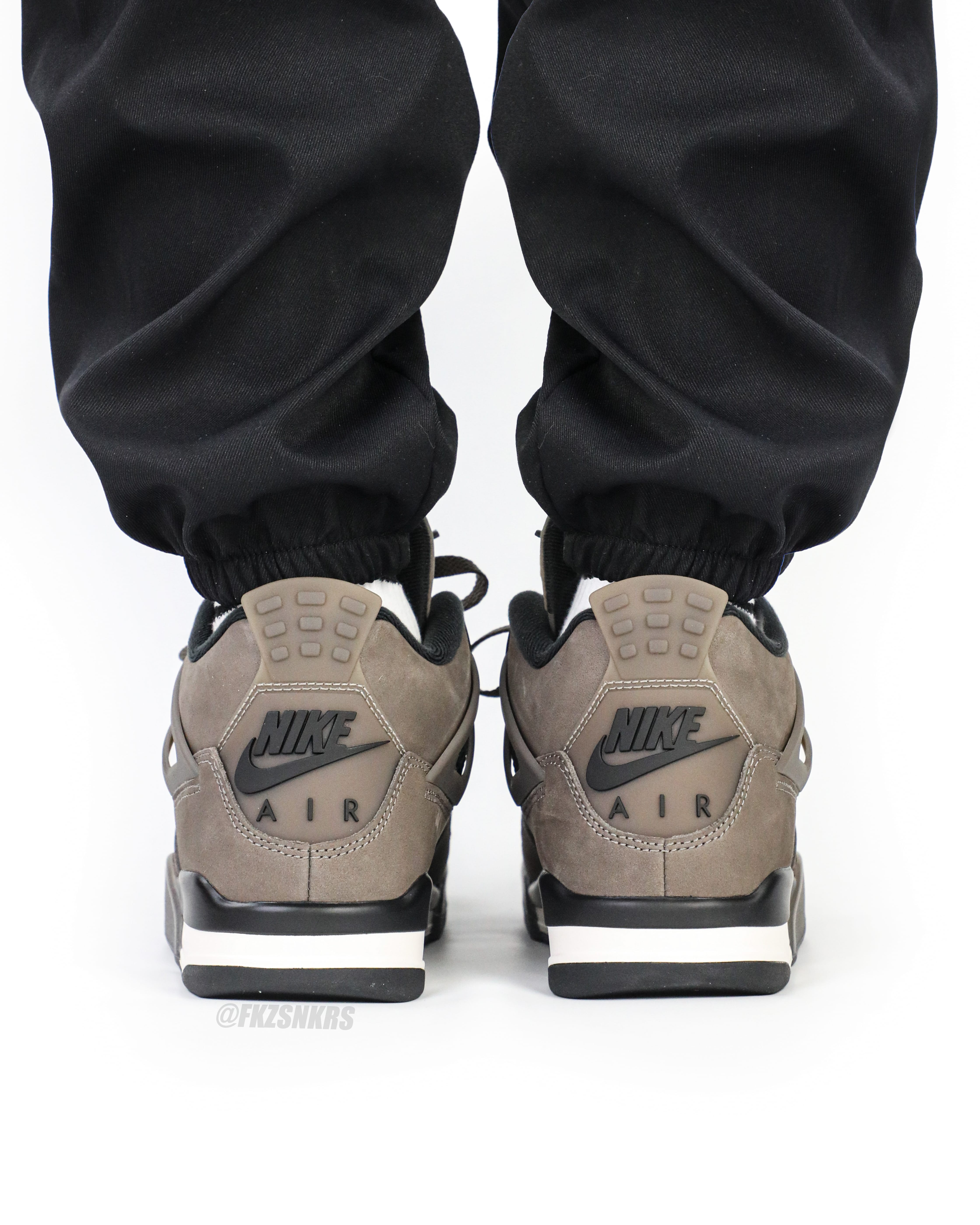 Jordan 4 Retro Cave Stone 2025 (LN5 A1 Batch)