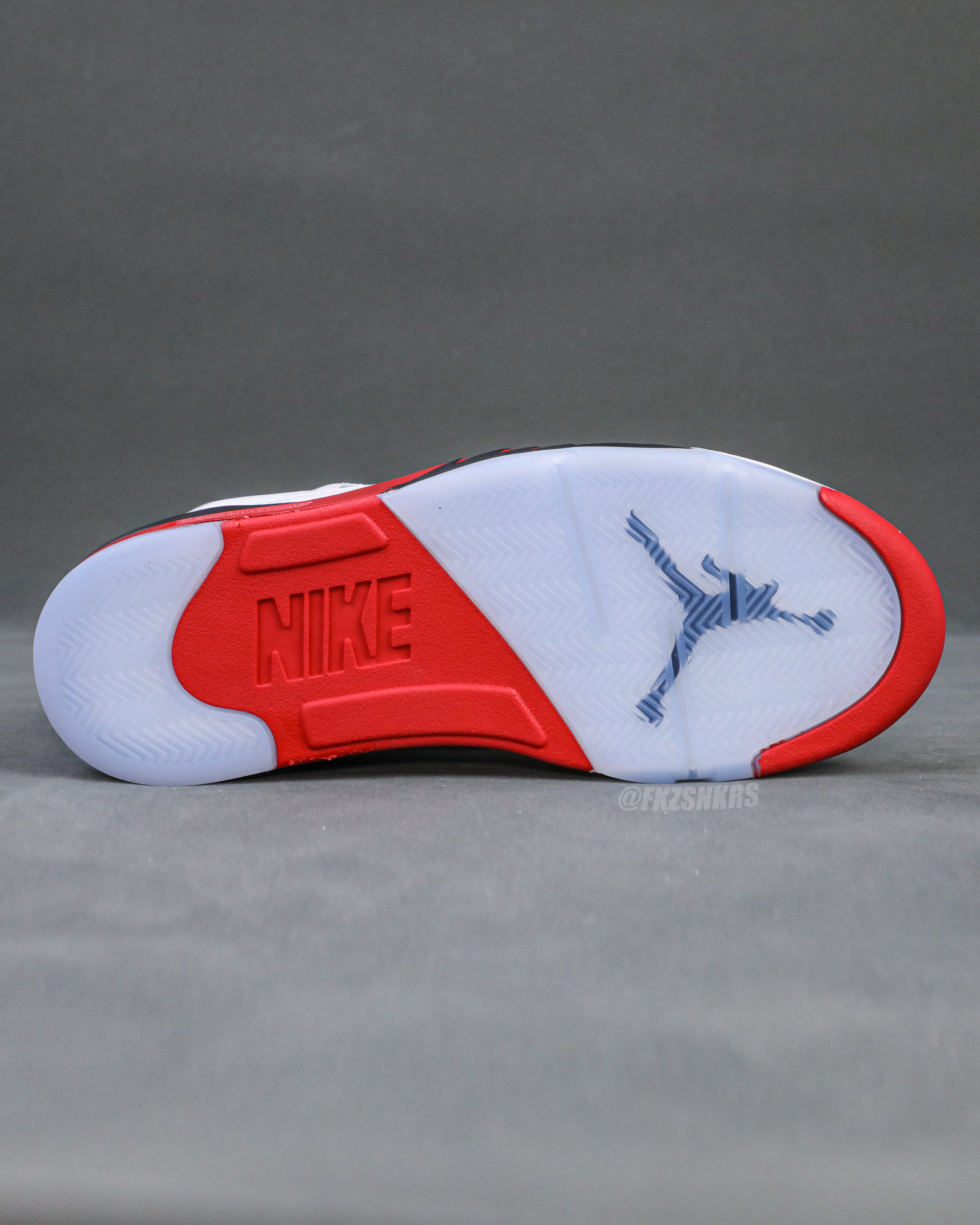 Air Jordan 5 Fire Red Black Tongue 2025 (Ln5 A1)