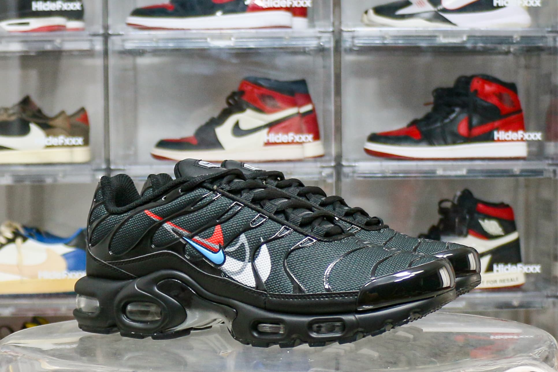 Nike Air Max Plus Multi Swoosh Black Crimson