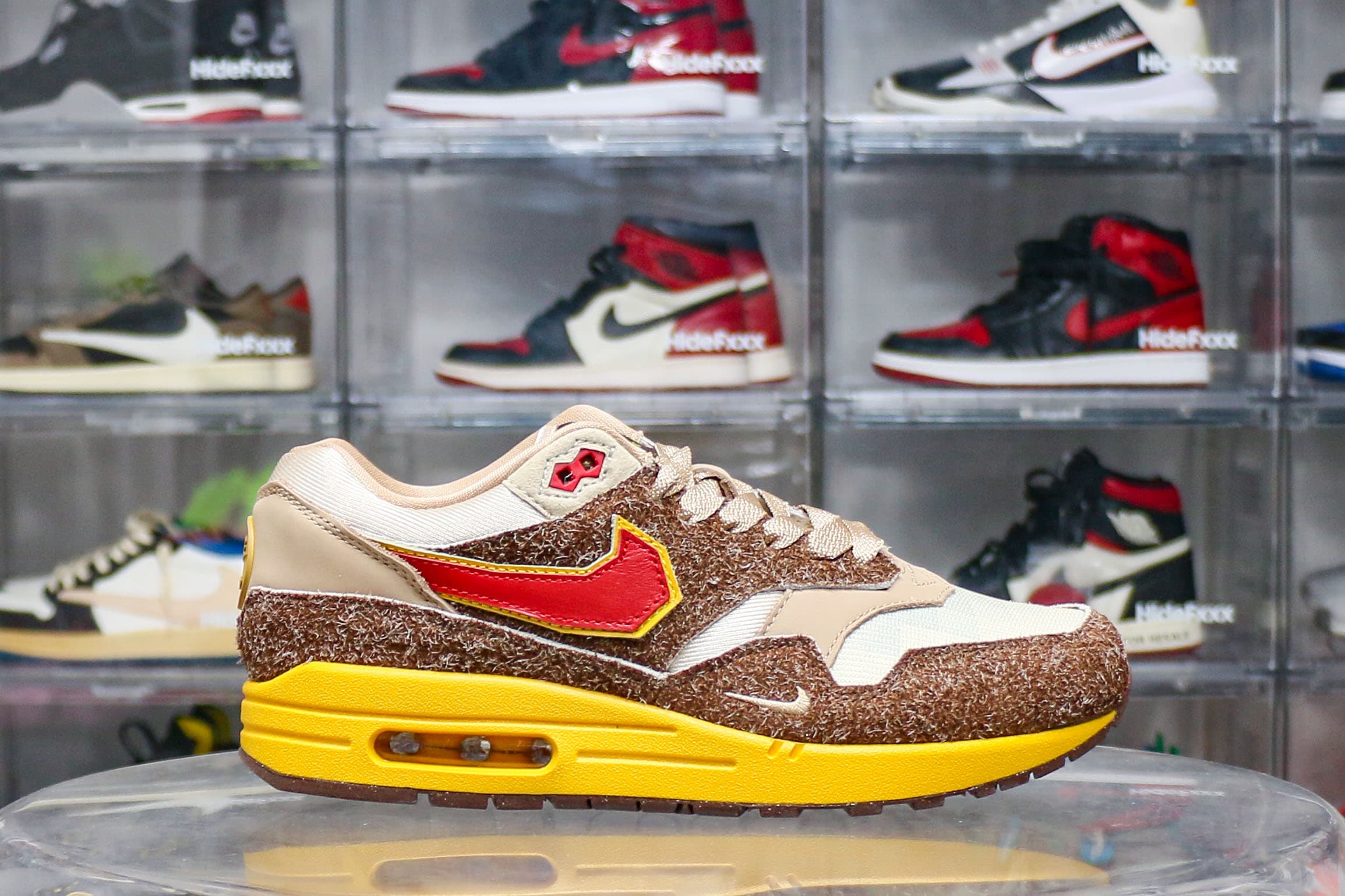 SWOOSH x Nike Air Max 1 Big Head Origins